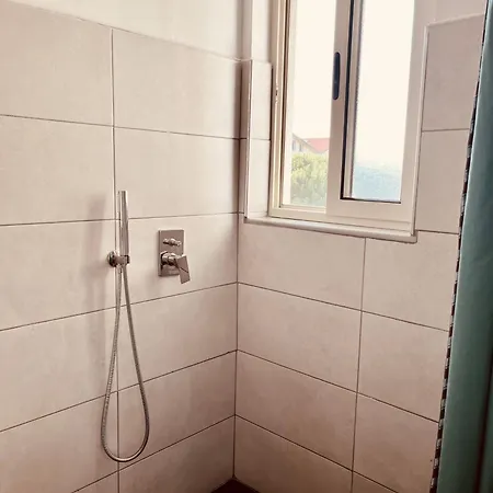 Family Tree -Water Available - Self Check In 24-7 Aparthotel 3*
