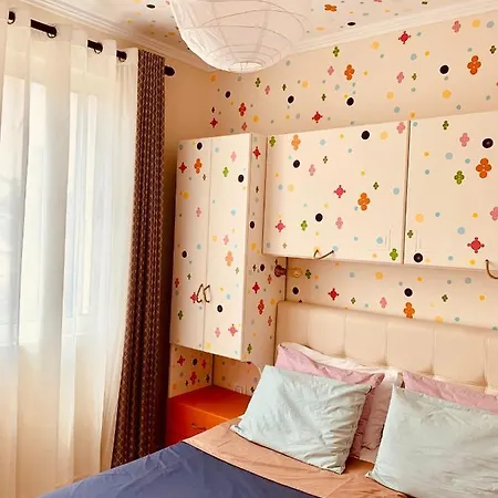 Aparthotel Family Tree - Water Available - Self Check In 3*