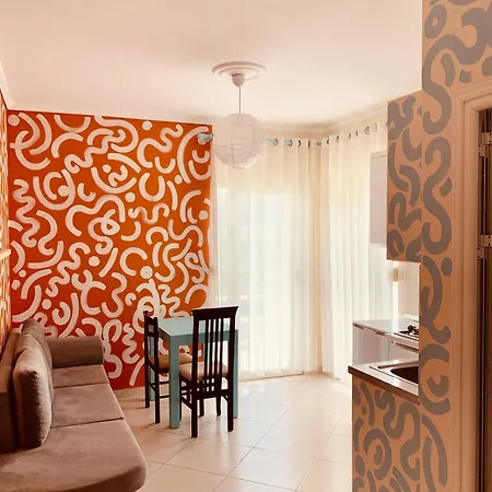 Family Tree - Quiet Area - Self Check In Aparthotel Golem (Tirana)